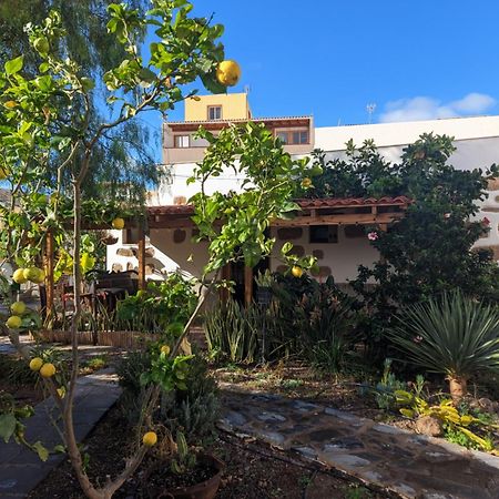 Casa Roberta Apartment Arona  Luaran gambar