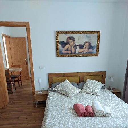 Casa Roberta Apartment Arona  Luaran gambar